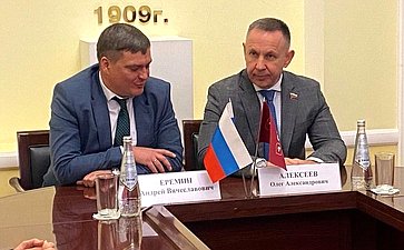 Олег Алексеев принял участие в совещании в администрации Энгельсского района