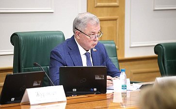 Анатолий Артамонов