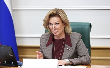 Инна Святенко