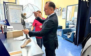 Игорь Мурог оценил в Рязанской области производство протезных изделий для участников специальной военной операции