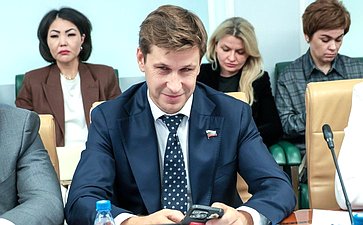 Иван Новиков