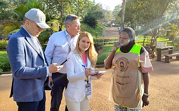 Сенаторы Российской Федерации принимают участие в наблюдении за проведением всеобщих выборов в Республике Уганда