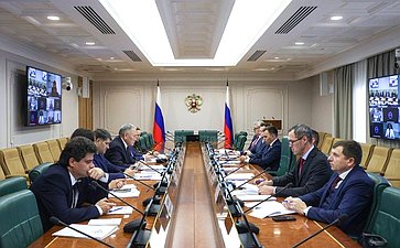 Круглый стол на тему «Проблемы эксплуатации жилищного фонда и объектов социальной инфраструктуры на вечномерзлых грунтах»