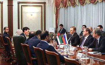Константин Косачев провел встречу с председателем Комитета по обороне, внутренней и внешней политике Федерального национального совета Объединенных Арабских Эмиратов