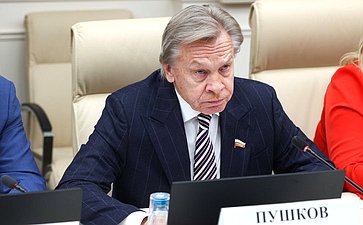 А. Пушков: Использование искусственного интеллекта порождает целый ряд вызовов и угроз