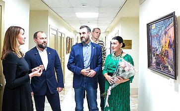 Открытие в Совете Федерации выставки индустриальных пейзажей, посвященной Дню машиностроителя