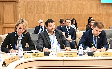 Сенаторы РФ приняли участие в наблюдении за проведением внеочередных выборов депутатов Мажилиса Парламента Республики Казахстан в составе миссий международных наблюдателей