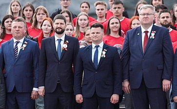 Юрий Воробьев поприветствовал участников экспедиции «Непокоренные» в Бресте