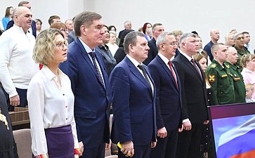 Александр Савин в ходе рабочей поездки в Дзержинский район принял участие во встрече с местными депутатами