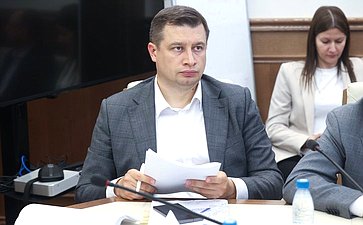 Совещание Комитета СФ по аграрно-продовольственной политике и природопользованию «Кадровое обеспечение в АПК с применением цифровых технологий, робототехники и технологий искусственного интеллекта»