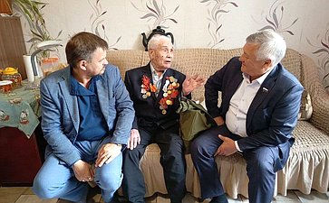 Сергей Михайлов поздравил ветеранов с Днем окончания Второй мировой войны