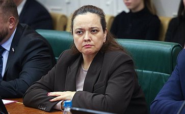 Анна Отке