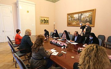 Встреча председателя Комитета СФ по науке, образованию и культуре Лилии Гумеровой с председателем Комитета по делам семьи и женщин Собрания Исламского Совета Исламской Республики Иран Фатимой Гасемпур