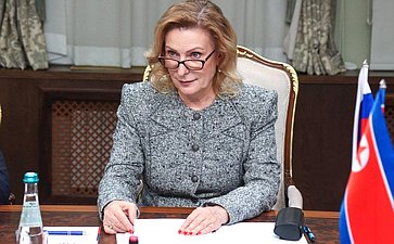Инна Святенко