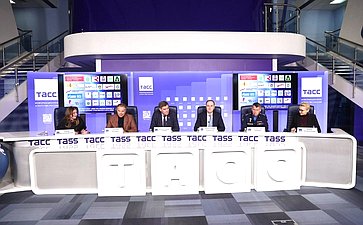 Пресс-конференция, посвященная подведению итогов V Авиационного-космического кубка по хоккею с шайбой имени Героя России, заслуженного летчика-испытателя РФ Сергея Богдана