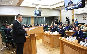 Парламентские слушания на тему «Вопросы повышения эффективности управления многоквартирными домами: основные подходы и предложения»