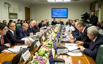Ю. Неелов провел заседание Комитета СФ по экономической политике