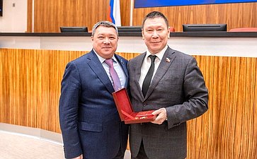 Григорий Ледков принял участие в двадцать четвертом заседании Законодательного Собрания Ямало-Ненецкого автономного округа седьмого созыва в городе Салехарде
