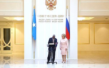 Валентина Матвиенко провела встречу с Председателем Сената Федерального парламента Федеративной Республики Сомали Абди Хаши Абдуллахи