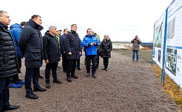 Сенаторы посетили полигон промышленных отходов «Красный Бор»