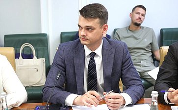 Заседание секции «Цифровая промышленность» «Обеспечение технологической независимости критической информационной инфраструктуры промышленности: переход на доверенные программно-аппаратные комплексы»