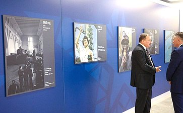 Открытие в Совете Федерации выставки Министерства энергетики РФ «Векторы развития энергетики — импульс для будущего России»