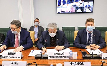 «Круглый стол» на тему «Перспективы развития индустриального метода строительства индивидуальных жилых домов»