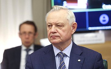 Круглый стол на тему «Пути решения ключевых стратегических задач по производству высоколокализованной конкурентоспособной продукции автомобильной отрасли»