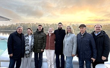 Сенаторы осмотрели площадки, отведенные под реализацию проектов комплексного развития территории и Церковь Иоанна Предтечи в Толчкове