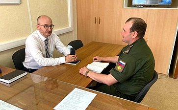 Олег Цепкин провел рабочую встречу с командованием одной из войсковых частей в городе Трехгорный-1