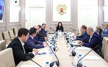 Круглый стол Комитета Совета Федерации по бюджету и финансовым рынкам «Применение контрольно-кассовой техники: практические аспекты и налоговый контроль»