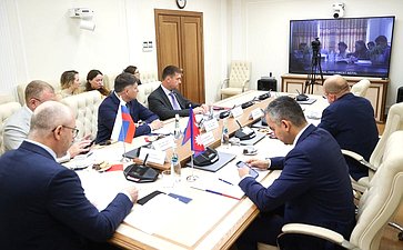 Встреча членов группы по сотрудничеству Совета Федерации с Национальным собранием Федерального парламента Непала во главе с руководителем группы по сотрудничеству с членами Непальско-Российской группы дружбы Федерального парламента Непала Олегом Цепкиным