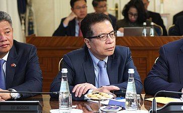 Валентина Матвиенко провела встречу с Генеральным секретарем Центрального комитета Коммунистической партии Вьетнама То Ламом