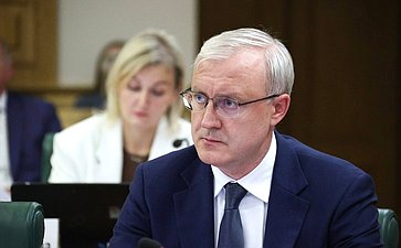 Парламентские слушания на тему «Вопросы управления комплексами индивидуальных жилых домов»