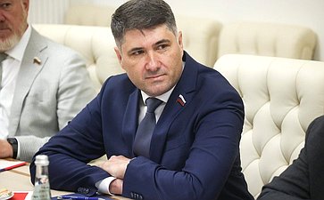 Владимир Пушкарев