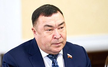 Александр Новьюхов