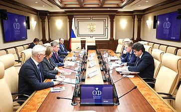 Совместное совещание комитетов СФ «Проект федерального бюджета на 2026–2028 годы: приоритеты финансирования государственной программы Российской Федерации «Развитие авиационной промышленности»