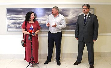 Открытие в Совете Федерации выставки творческих работ президента Международного союза художников-анималистов Сергея Ильинского-Акулова