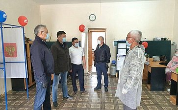 Баир Жамсуев ознакомился с ходом ремонтных и строительных работ в Агинском Бурятском округе Забайкальского края