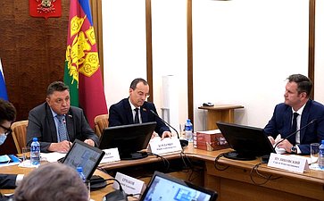 Рабочее совещание в рамках выездного заседания Комитета СФ по Регламенту и организации парламентской деятельности в г. Краснодаре