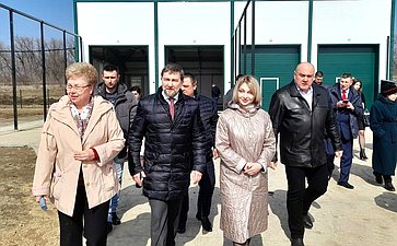 Ольга Бас посетила станцию скорой помощи, возводимую в Ровеньках ЛНР
