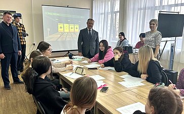 Игорь Мурог в рамках работы в регионе посетил Рязанский колледж имени Героя Советского Союза Николая Комарова