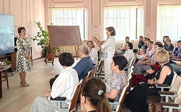 Екатерина Алтабаева в преддверии Дня медицинского работника побывала в двух севастопольских больницах