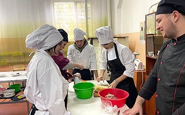 Игорь Кастюкевич посетил Генический техникум сферы обслуживания