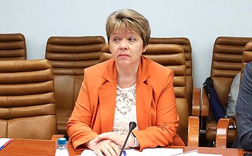 Круглый стол Комитета Совета Федерации по социальной политике «Вопросы совершенствования оказания медицинской помощи пациентам с рассеянным склерозом»