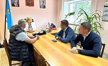 Айрат Гибатдинов проверил ход ремонта социальных объектов Ульяновского района