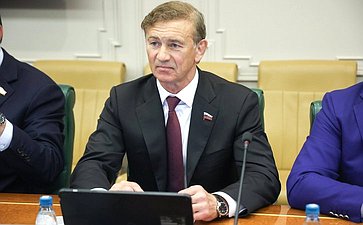 Александр Брыксин