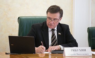 Рябухин Сергей Николаевич, председатель комитета