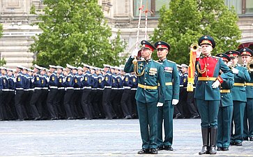 Председатель Совета Федерации Валентина Матвиенко присутствовала на военном параде в ознаменование 80-й годовщины Великой Победы