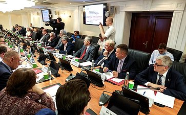 Круглый стол на тему «Решающая роль в Победе над гитлеровской Германией как одна из основ международного статуса России. Против покушений на историческую правду»